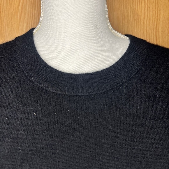 Banana Republic Men’s 100% cashmere black sweater size L - Picture 3 of 4